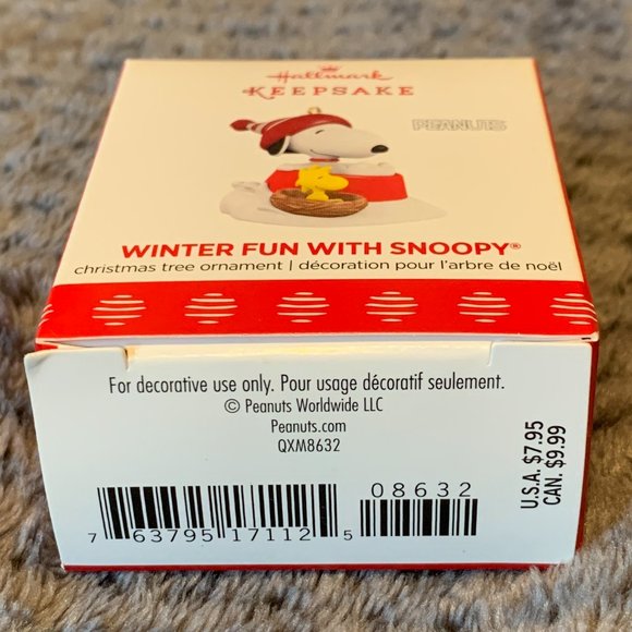 Hallmark Keepsake Ornament (2017): Peanuts Winter Fun With Snoopy & Woodstock - Picture 4 of 4